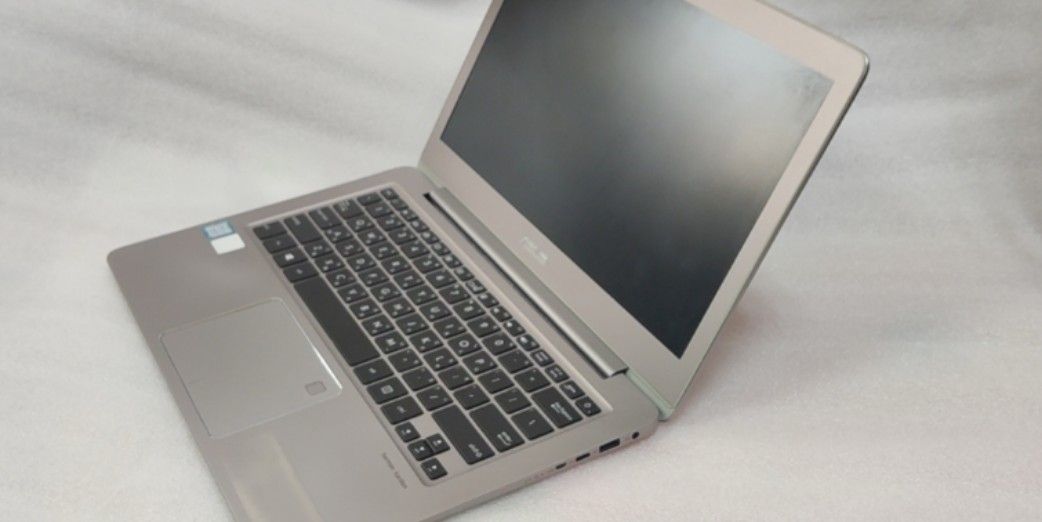 asus ZenBook UX330U corei5 7世代 - ノートPC