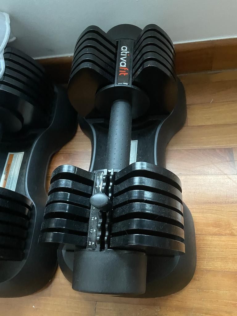 ATIVAFIT Adjustable Dumbbell 20kg 2 and bench. Home gym fit exercise