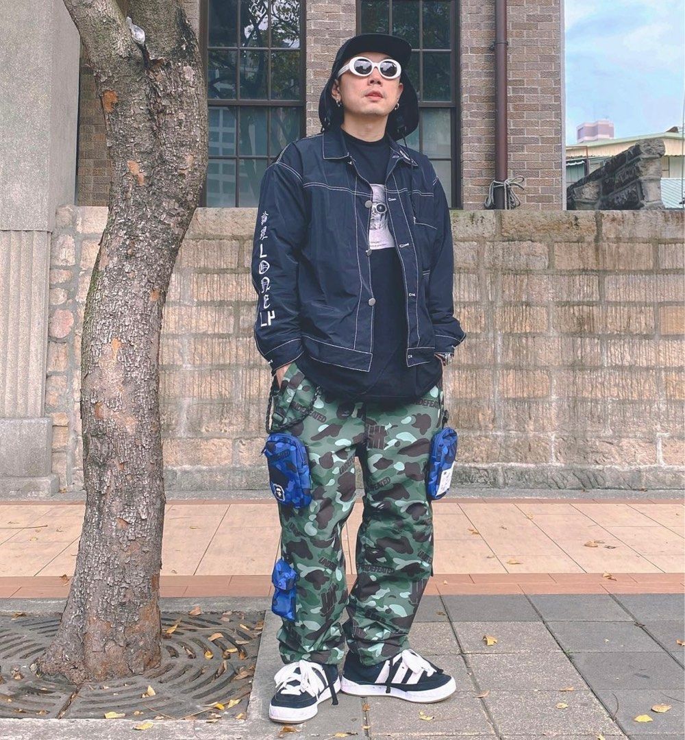 BAPE X UNDFTD COLOR CAMO MULTI POUCH POCKET PANTS