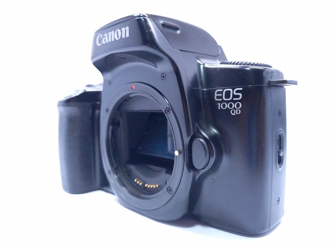 【定番日本製】CANON　EOS1000QD デジタルカメラ