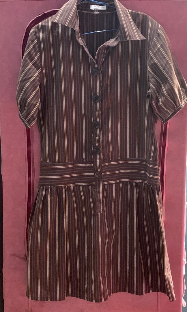 Casual Elegance Brown Dress (Category: Dresses) located in Cagayan de Oro. Submitted by soroha (Listing ID 1211153475, Image 1). Description: Brown Dress Casual Elegance Best for medium built good condition.
