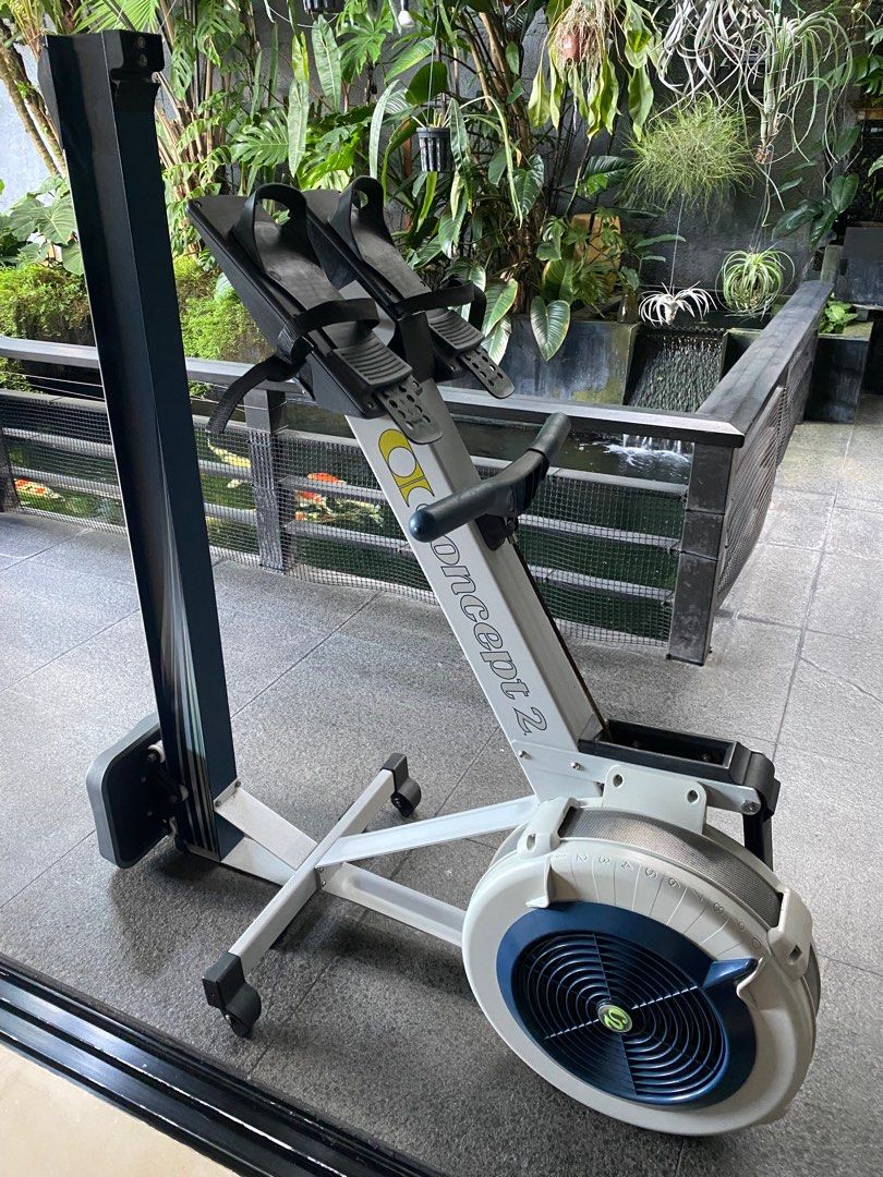 Concept 2 Rowing Machine Model D, Sports Equipment, Exercise