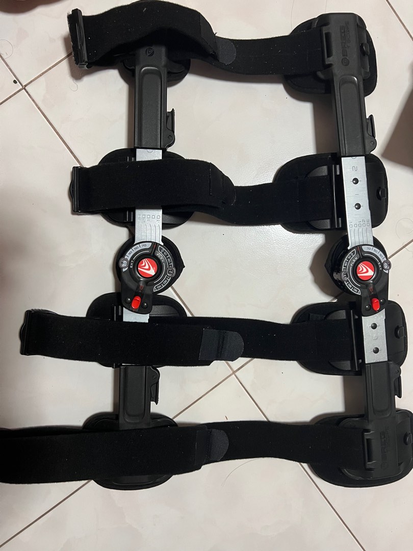 Corflex knee brace 80 off retail, Sports Equipment, Other Sports