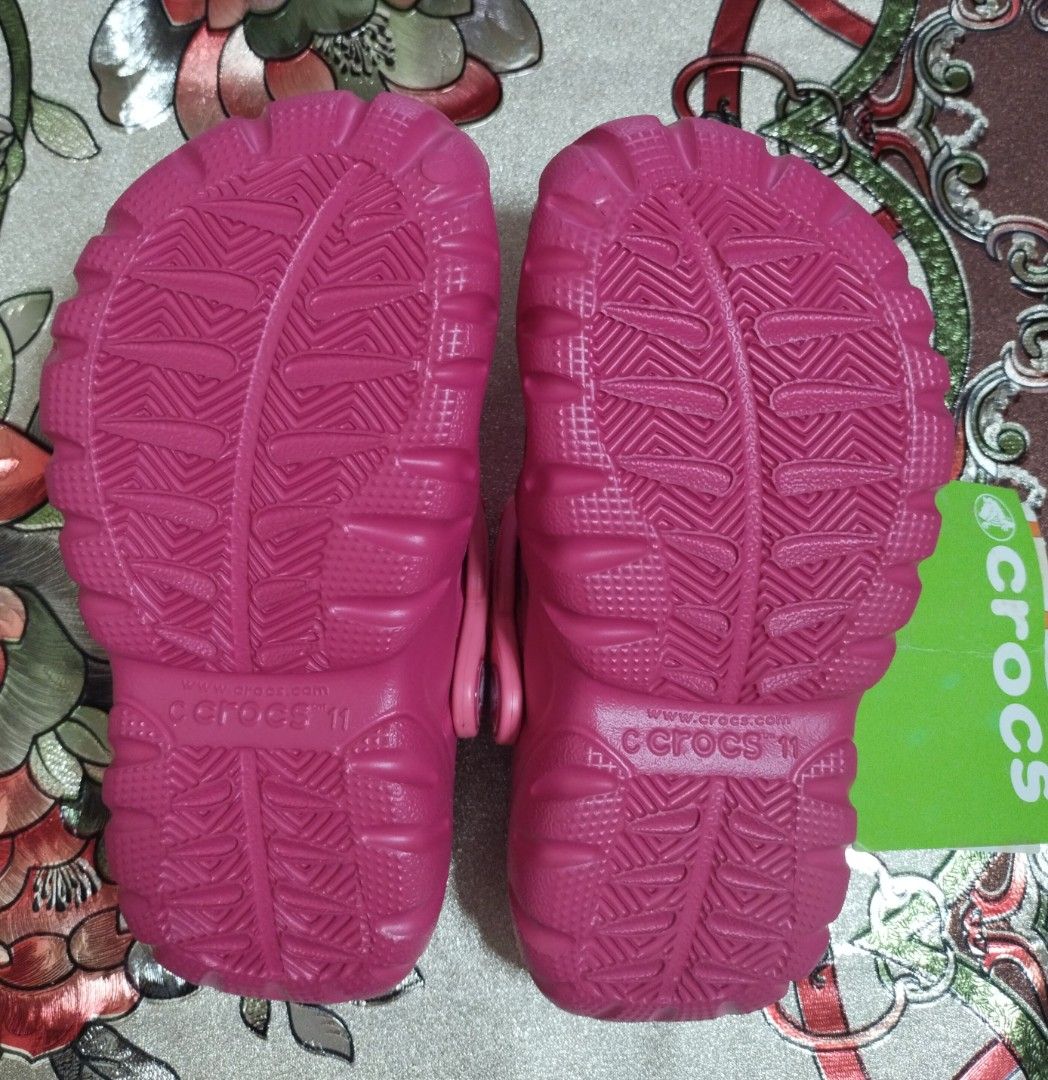 Crocs 11c shop