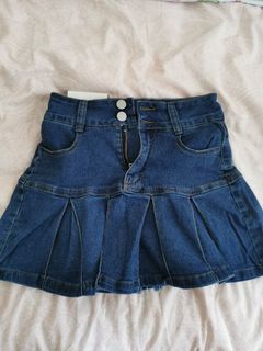 (Category: ) located in . Submitted by nananalya (Listing ID 1211112470, Image 1). Description: .