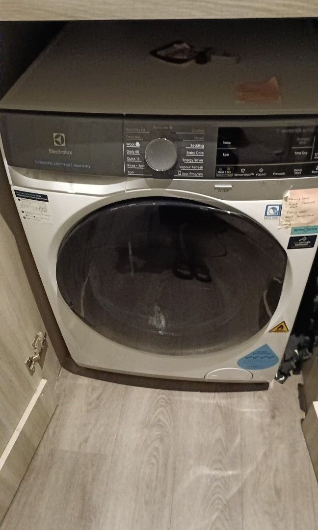 Electrolux Front Load washing machine, TV & Home Appliances, Washing