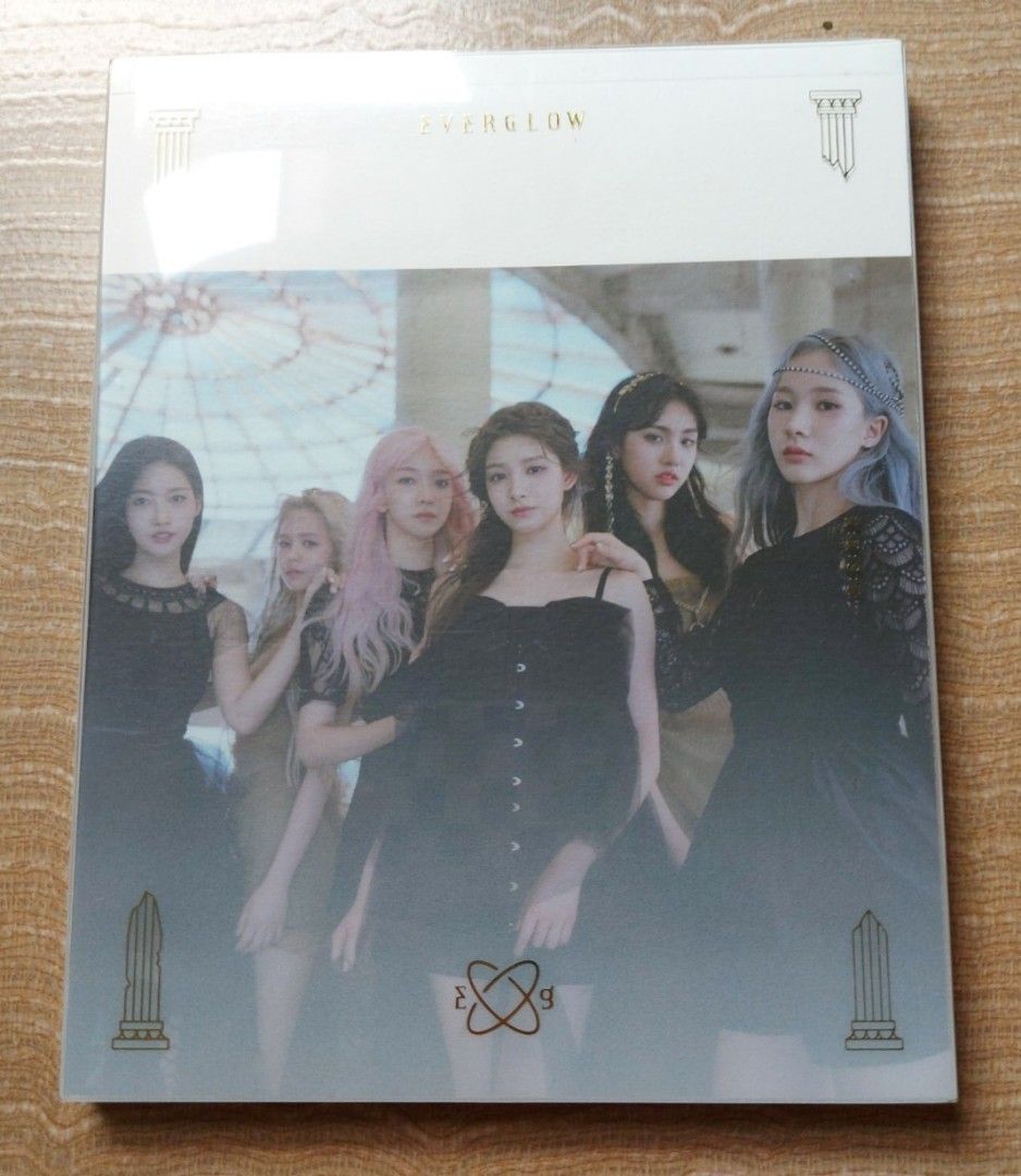 Everglow HUSH Album, Hobbies & Toys, Memorabilia & Collectibles, K-Wave