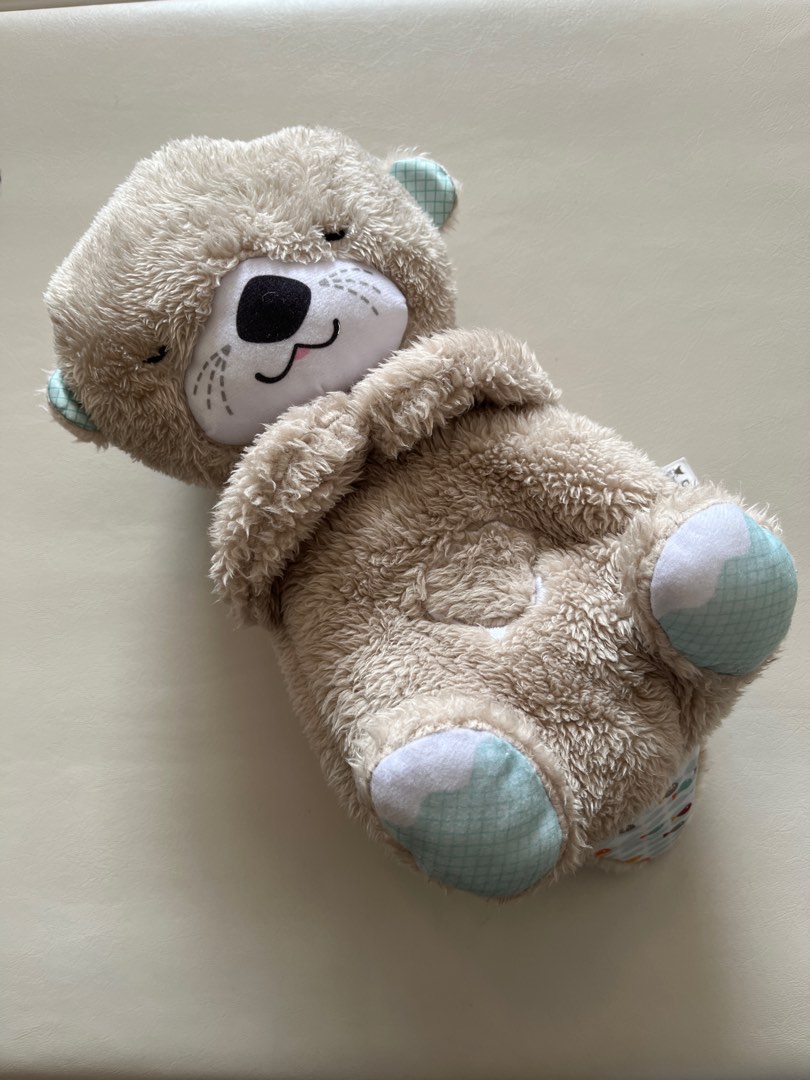 Fisher Price Bedtime Otter Soother, 兒童＆孕婦用品, 嬰兒玩具 - Carousell