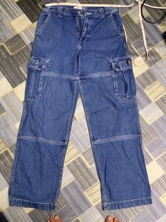 (Category: ) located in . Submitted by Bellll (Listing ID 1211160544, Image 1). Description: .