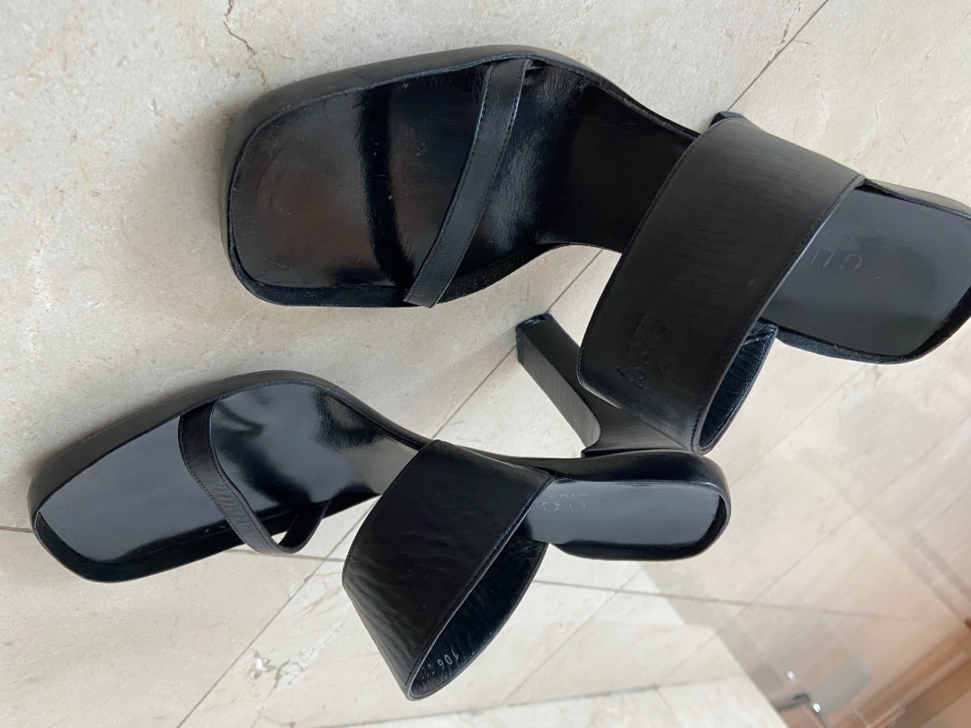 sandals women's gucci