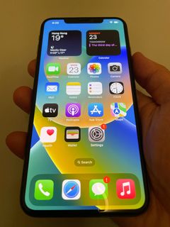 マラソン限定！ポイント5倍 iPhone Xs Gold 512 GB Softbank電池８８