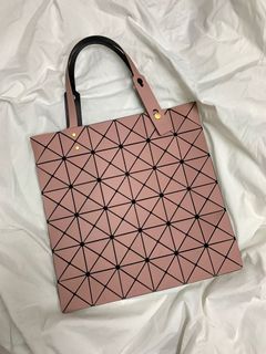 ISSEY MIYAKE 粉色BAO BAO包