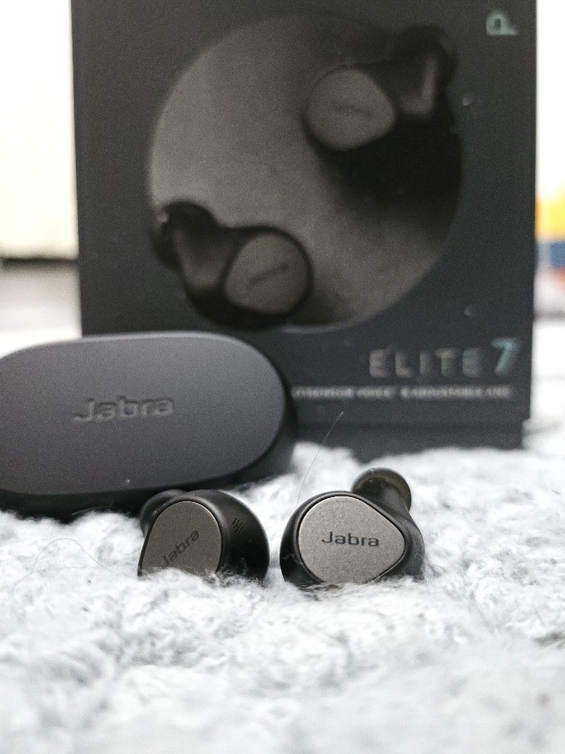 Jabra Elite7 Pro チタニウムブラック 【公式通販】