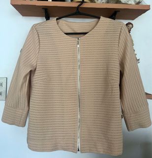 (Category: ) located in . Submitted by _jdcloset (Listing ID 1211088135, Image 1). Description: .