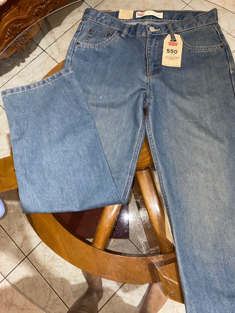 Levi's 550 relaxed loose thigh tapered leg jeans, Men's Fashion, Bottoms,  Jeans on Carousell