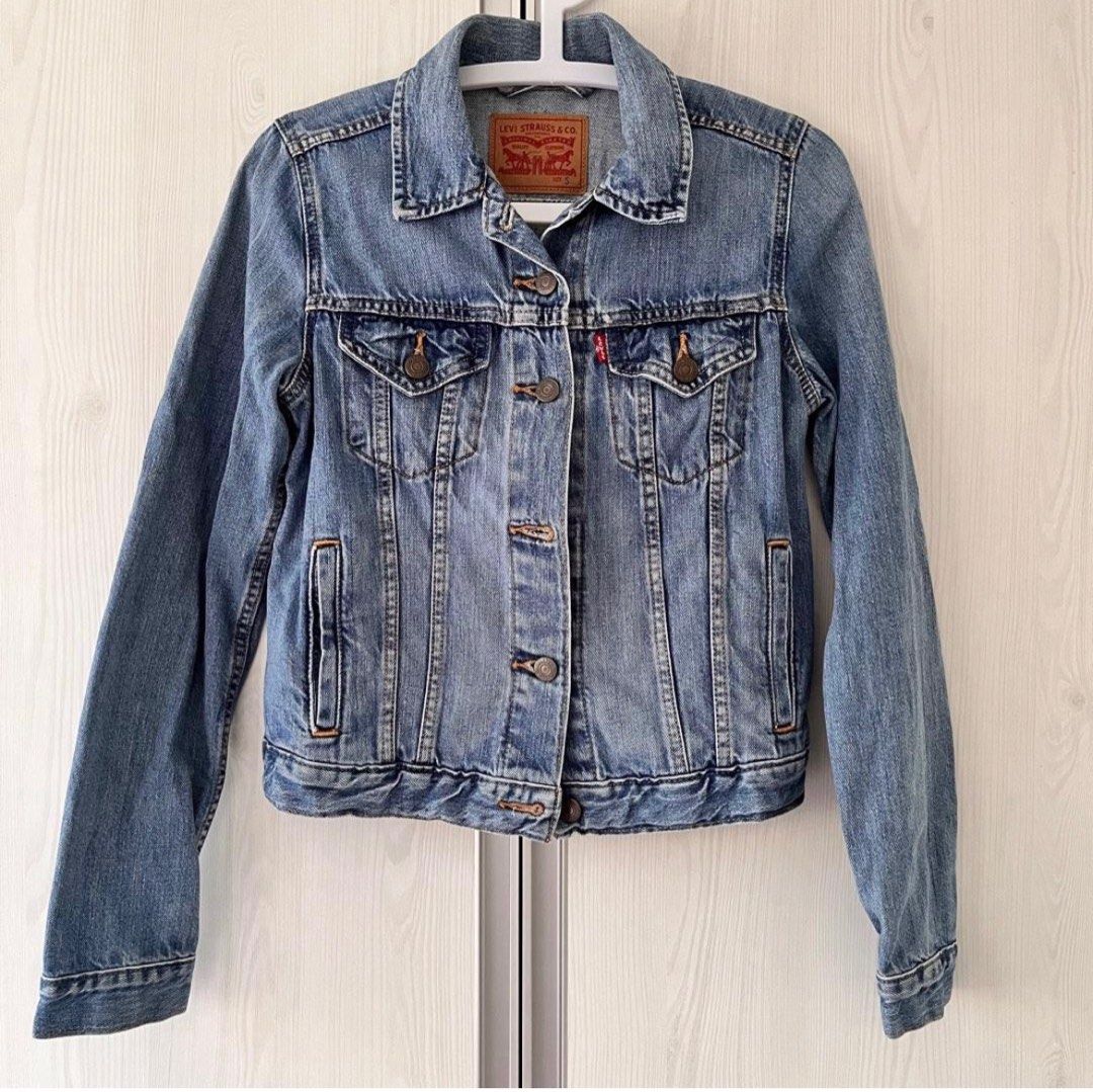 LEVI'S Denim Jacket, Women's Fashion, Coats, Jackets and Outerwear on  Carousell