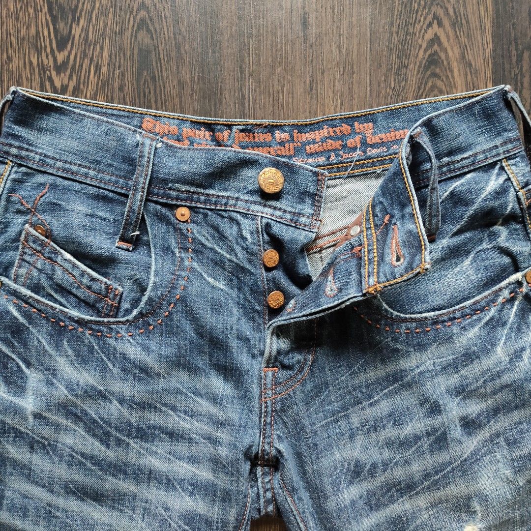 LEVI'S STRAUSS® ORIGINAL COPPER DISTRESSED | 2007 - 1st Edition (Category: Jeans) located in Cebu City. Submitted by denimholic (Listing ID 1211183930, Image 3). Description: ✴️Authentic Preloved Levi's Cooper 2007 EDT 🔸W29-30in / L32in (Slim Tapered) 🔸Denim Distressed Washed, ButtonFly, Bronze Rivets 🔸9.0 / 10 excellent condition 🔸Made in China.