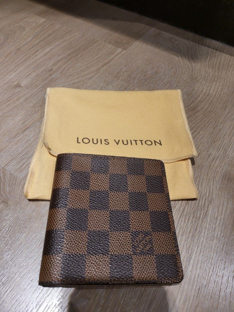 Louis Vuitton Wallet, Men's Fashion, Watches & Accessories, Wallets