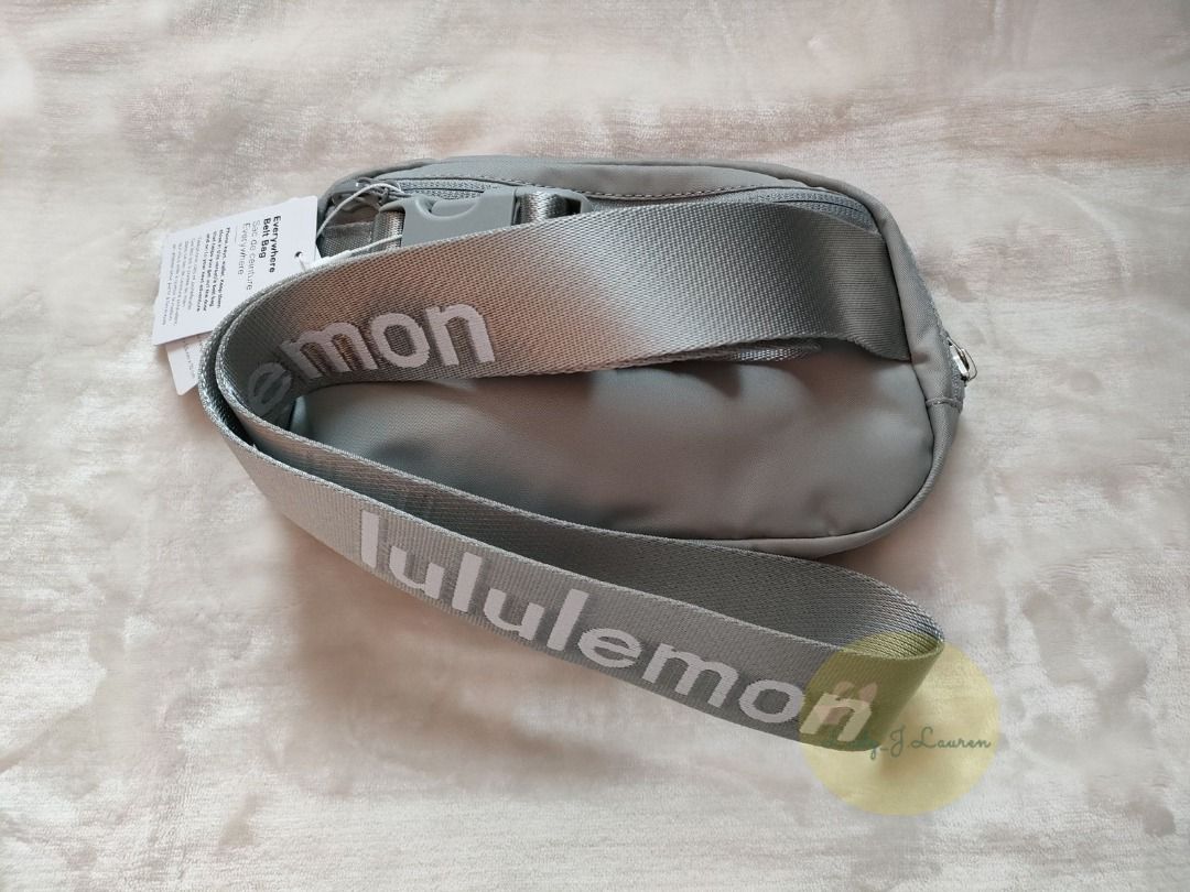 Lululemon Everywhere Belt Bag 1L - Silver/Grey/Silver Drop/White