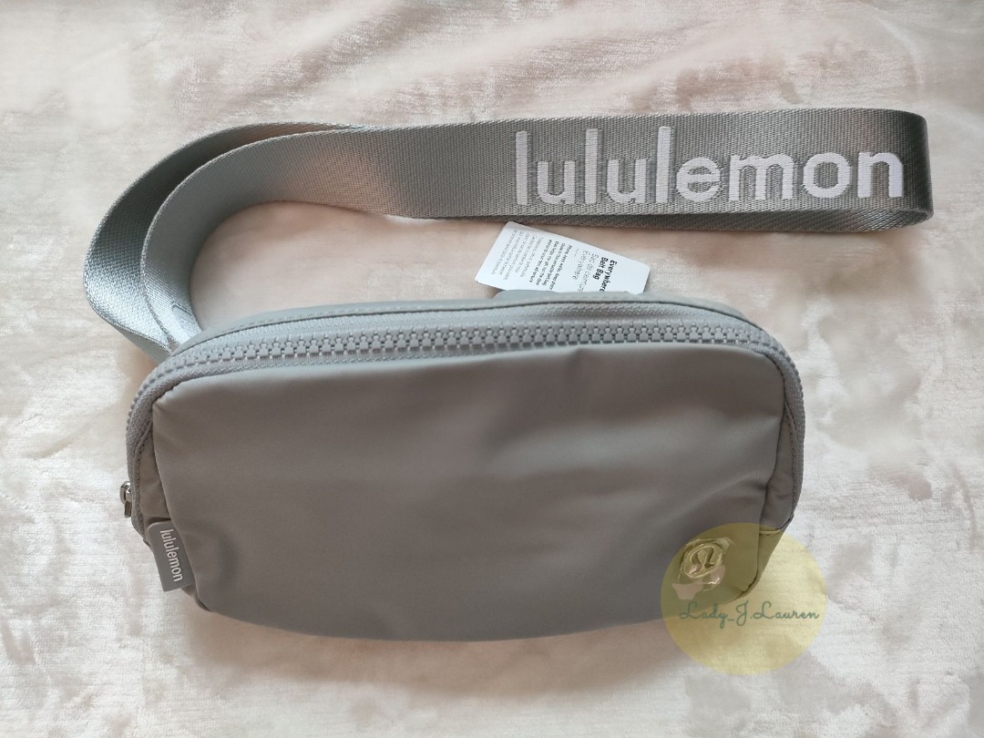 Lululemon Crossbody Fleece Bucket Bag 2.5L - Black - lulu fanatics