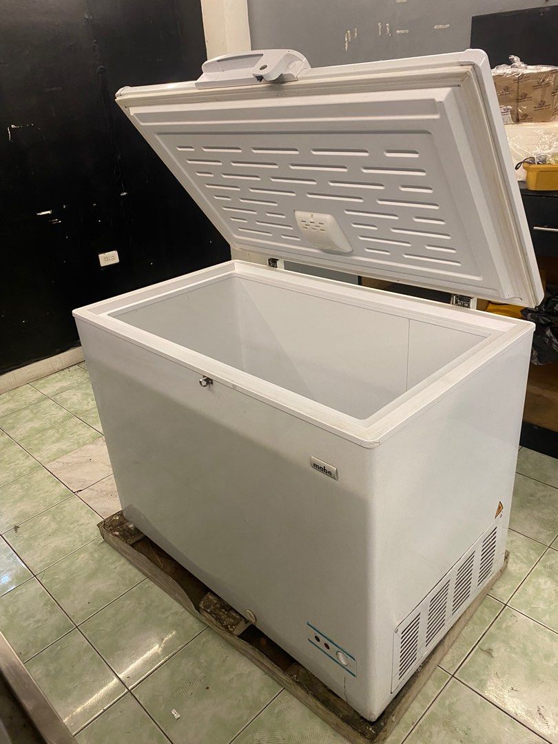 Mabe Chest Freezer FMM300HEWWX1, TV & Home Appliances, Kitchen