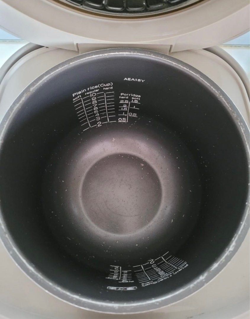 Madenin Japan Tiger JAGS Rice Cooker, TV & Home Appliances, Kitchen