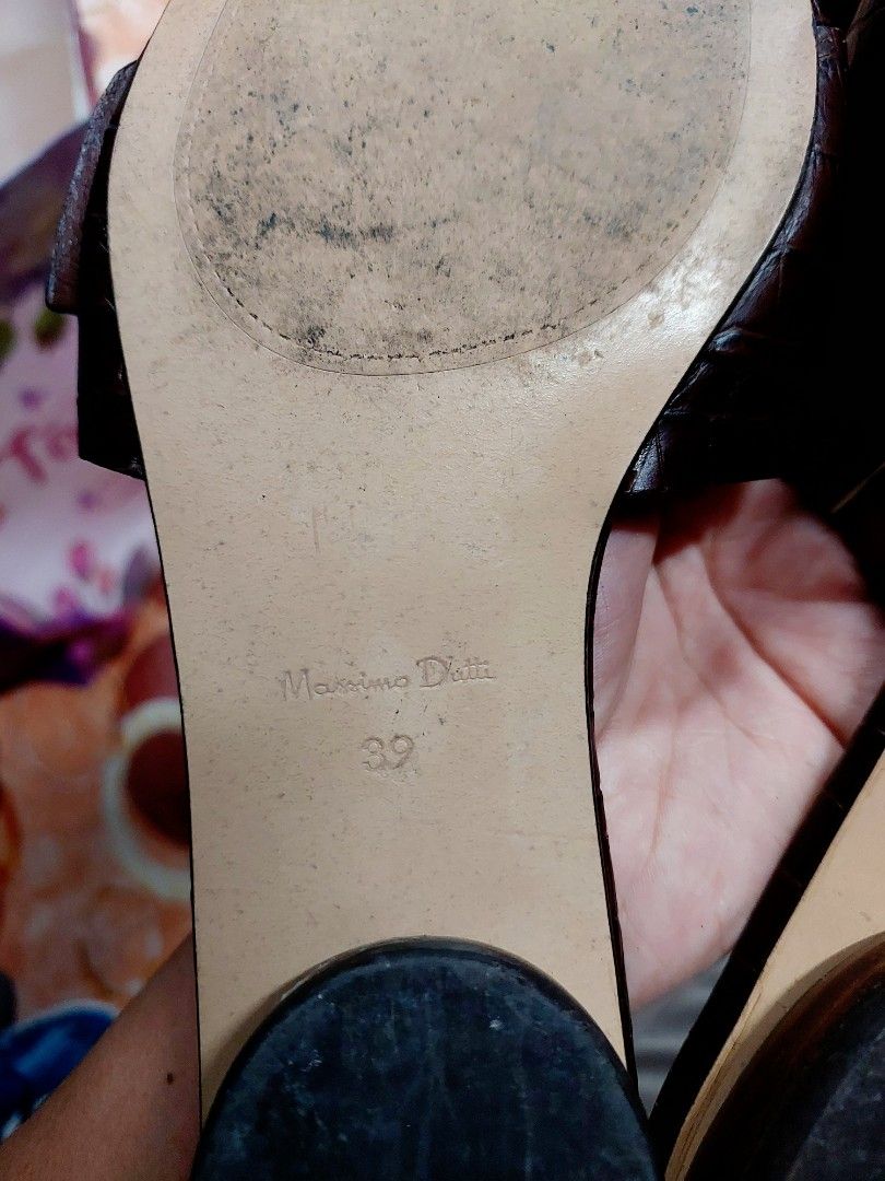 Massimo Dutti sandal, Luxury, Sneakers & Footwear on Carousell