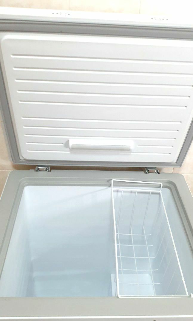 Midea Chest Freezer 142L (addon delivery option), TV & Home Appliances