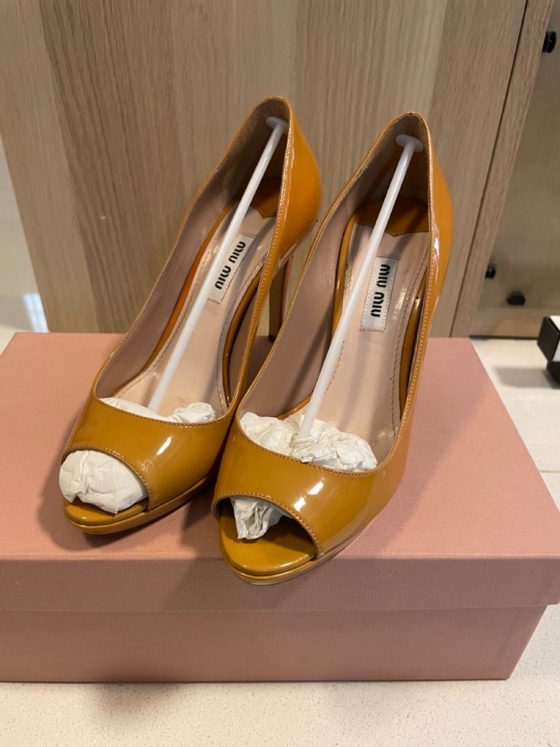 Miu Miu Calzature Donna Pumps Heels Women s Fashion Footwear Heels on Carousell