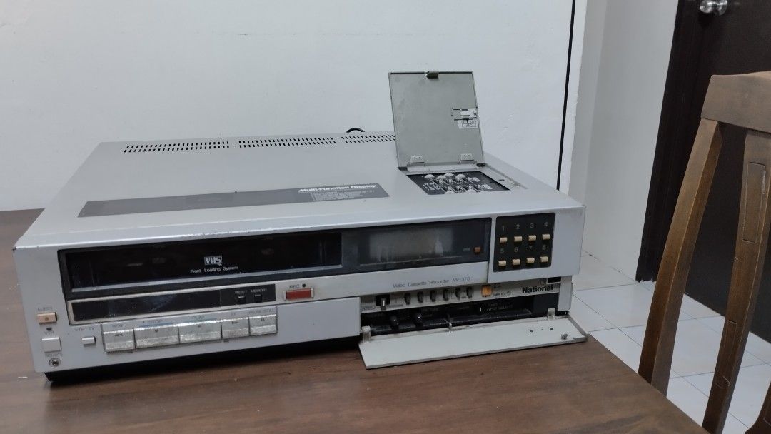 NATIONAL VHS TAPE PLAYER Video Cassette Recorder, TV & Home Appliances, TV & Entertainment