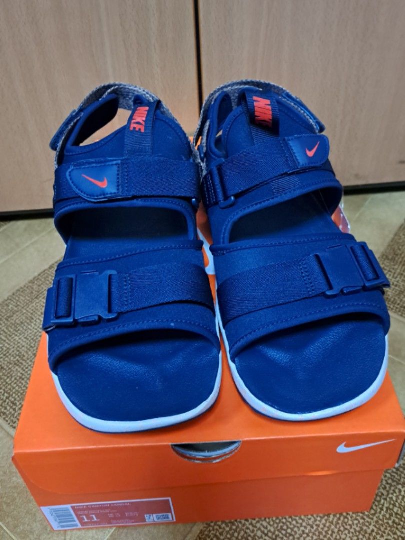 mens nike canyon sandals