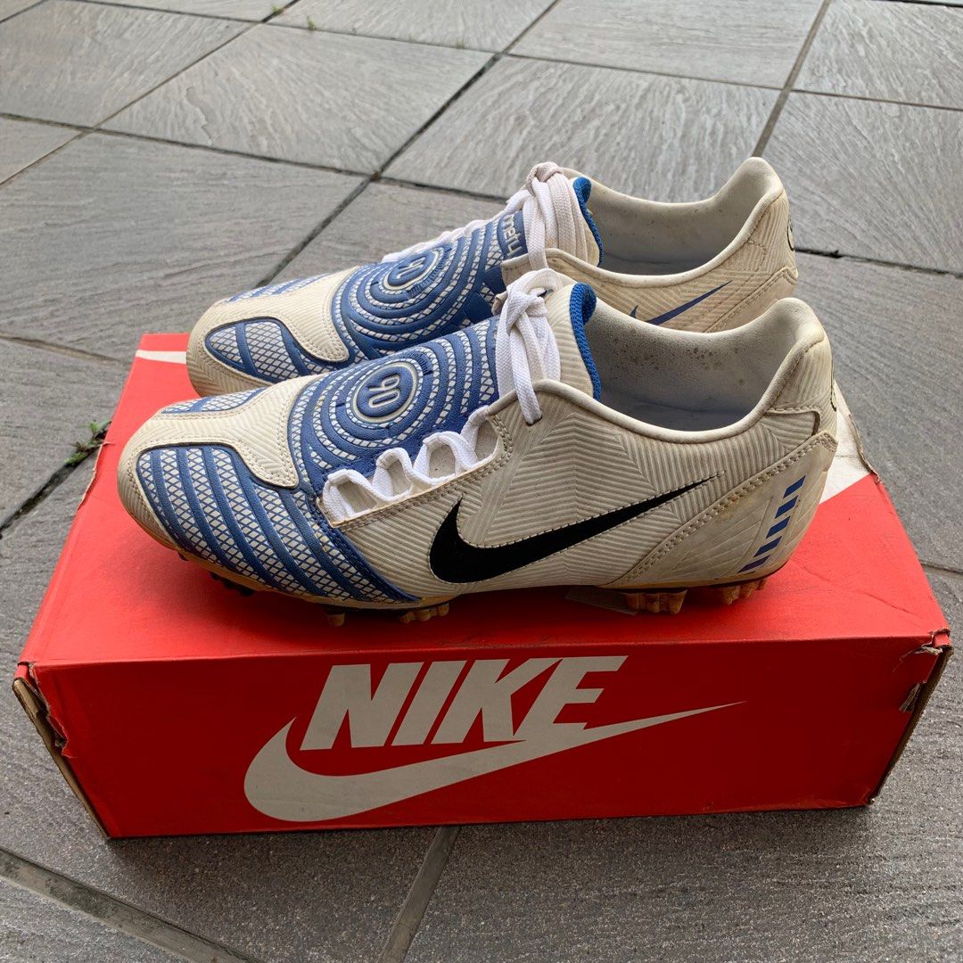 nike total 90 2001
