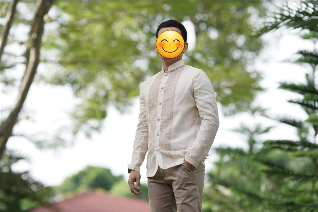 onesimus coat and tie