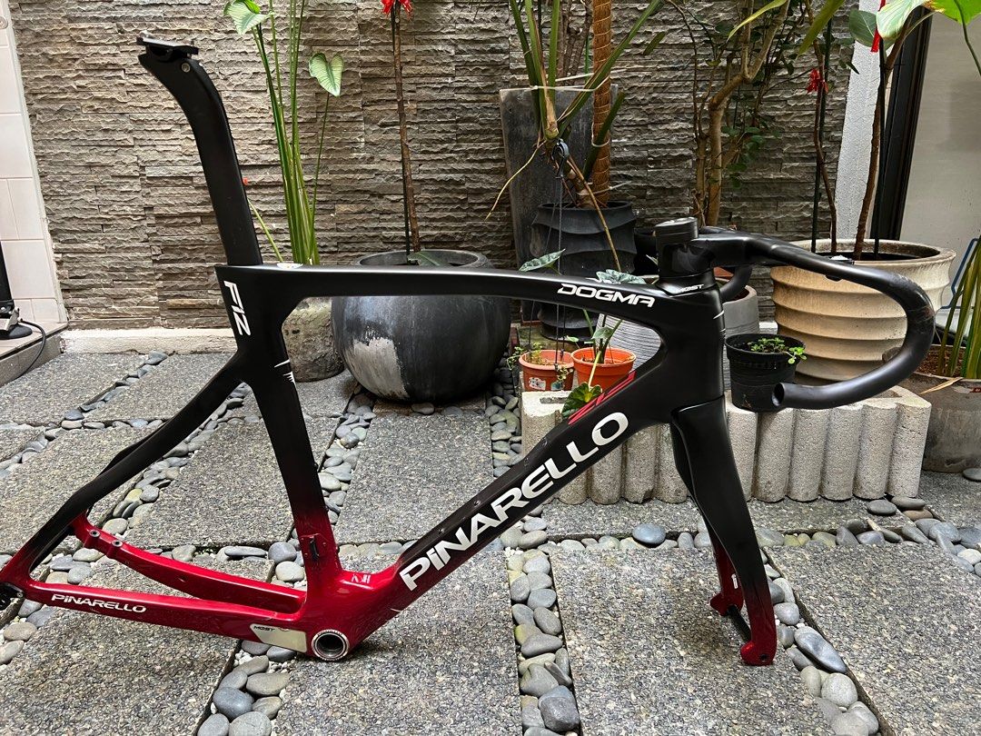 Pinarello f12 disc best sale frameset