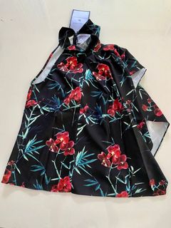 (Category: ) located in . Submitted by wardrobeforher (Listing ID 1211107002, Image 1). Description: .