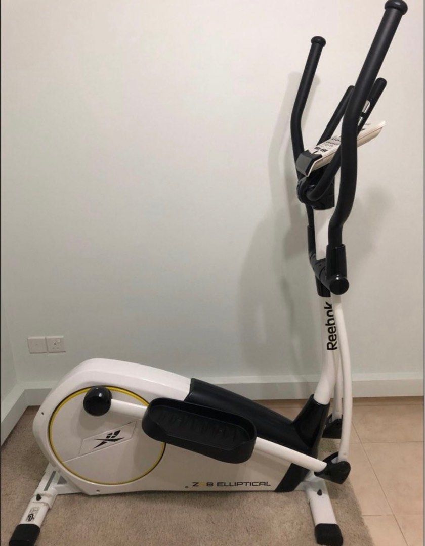byld Enrich emne Reebok ZR8 Elliptical - Cross Trainer, Sports Equipment, Exercise &  Fitness, Cardio & Fitness Machines on Carousell
