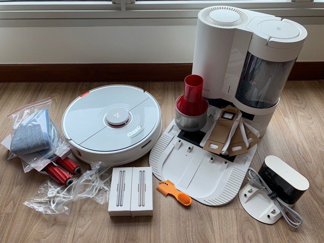 Robot Vacuum Cleaner Roborock S7 with Auto Empty Dock Station, TV