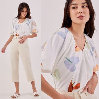 (Trades with XS) (S) Love Bonito LB Carlee V-neck Puff Sleeve Blouse in Precious Treasures