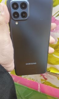Samsung M33 128GB 8GB RAM