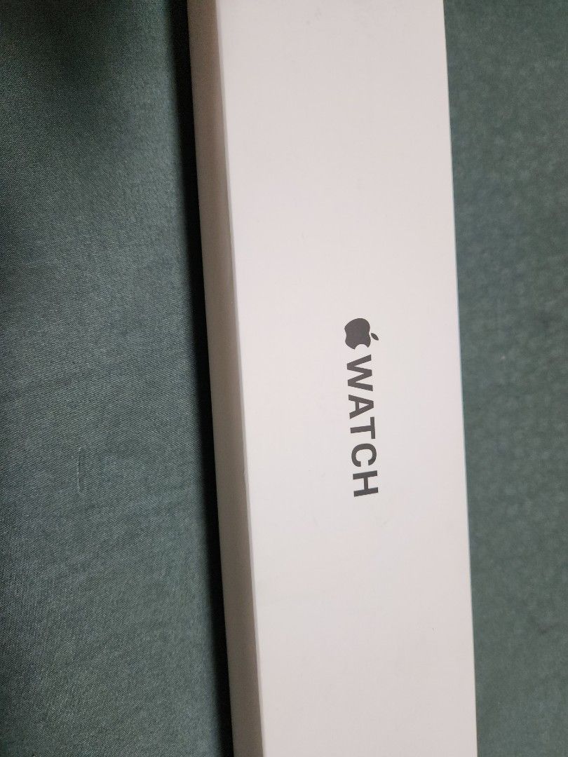 Selling Apple Watch SE 44mm GPS (Gen 1), Mobile Phones & Gadgets