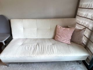 (Category: ) located in . Submitted by miffy195 (Listing ID 1211095403, Image 1). Description: .