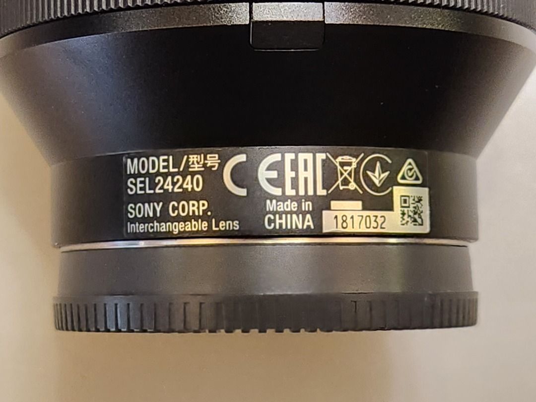 Sony SEL24240 24-240 Lens, Photography, Lens & Kits on Carousell