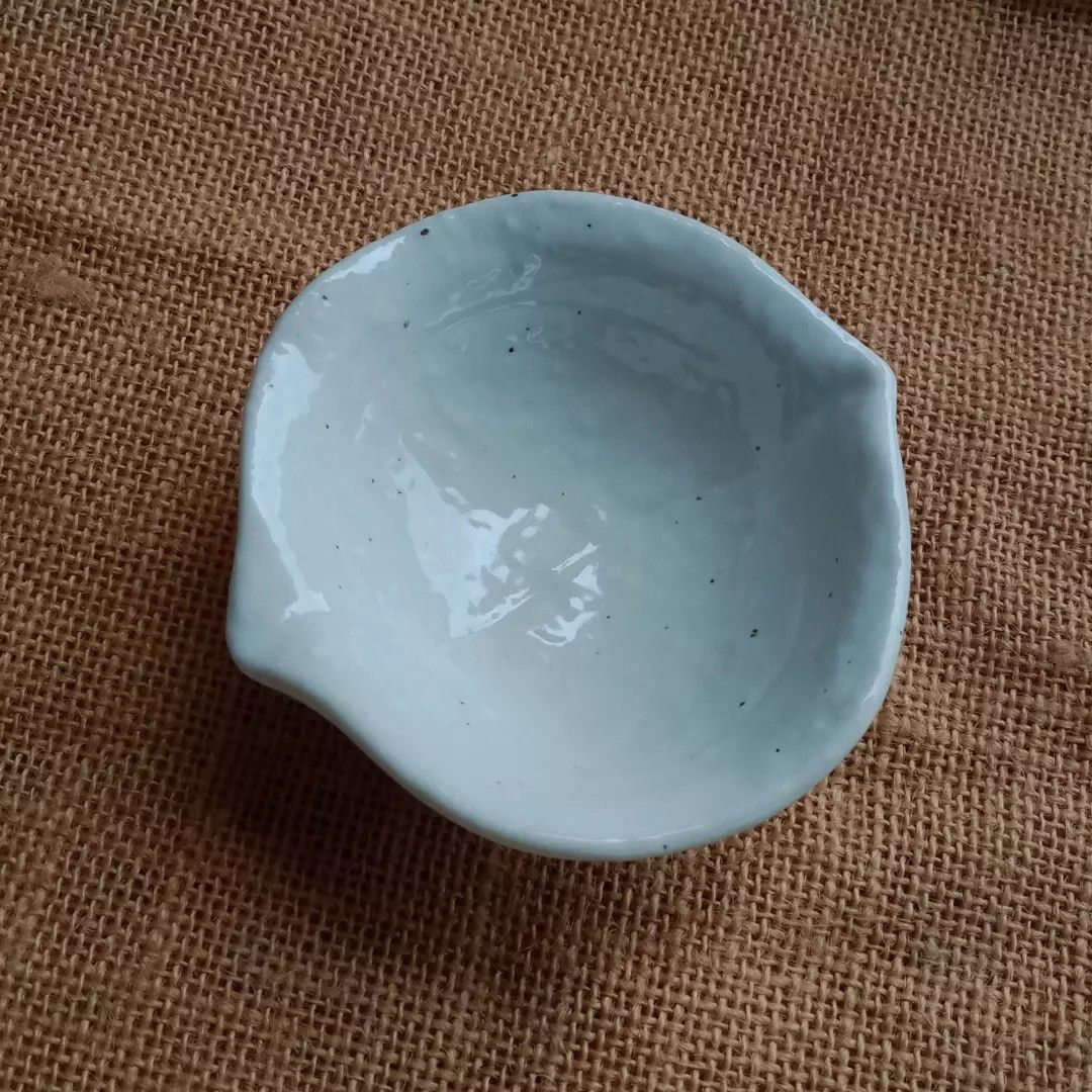 Stoneware soy/trinket dish (Category: Other Kitchenware & Tableware) located in Davao. Submitted by eclectic1925 (Listing ID 1211094977, Image 1). Description: Php65 Mine Now, Pay Now.