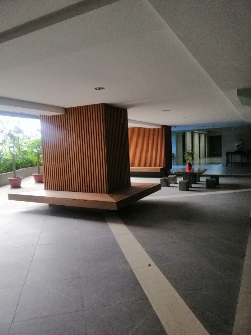 Studio Condo in Taft Manila Few Steps to Vito Cruz LRT Station Ready