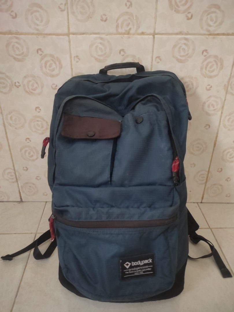 Tas ransel bodypack original, Men's Fashion, Men's Bags & Wallets