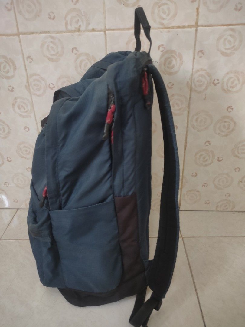 Tas ransel bodypack original, Men's Fashion, Men's Bags & Wallets