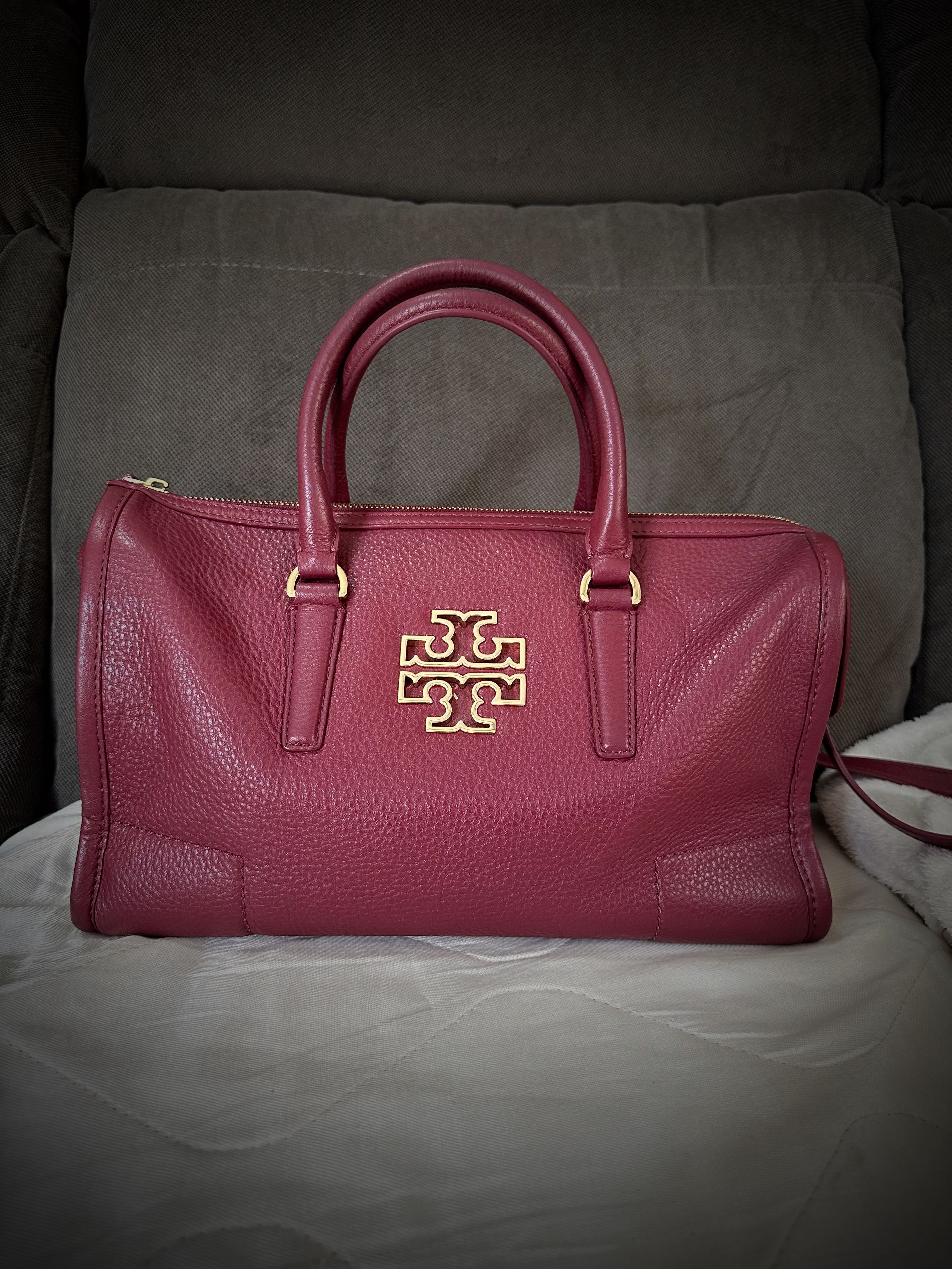 Tory burch 2 way doctors bag, Luxury, Bags & Wallets on Carousell