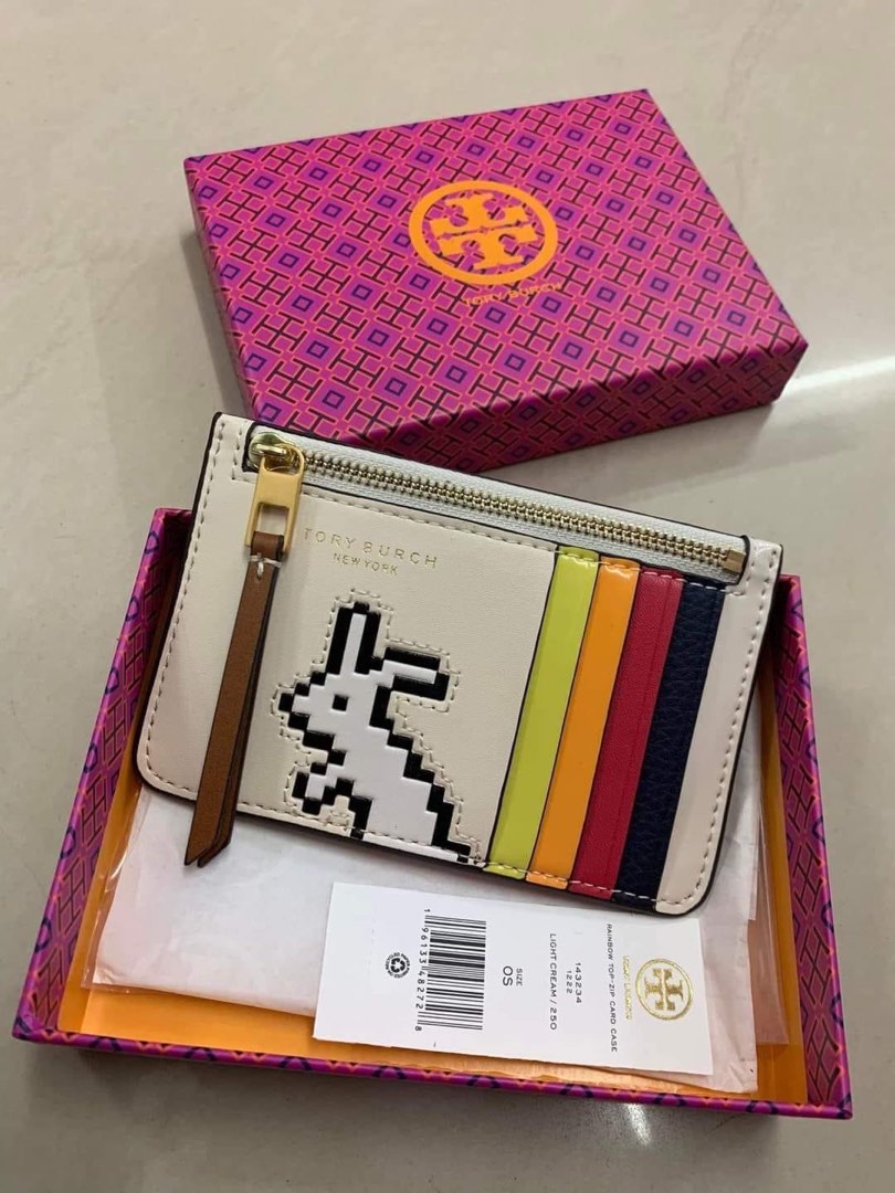 Tory Burch Wallet/Cardholder, Women's Fashion, Bags & Wallets, Wallets &  Card holders on Carousell
