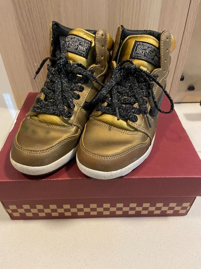 Gold vans clearance high tops