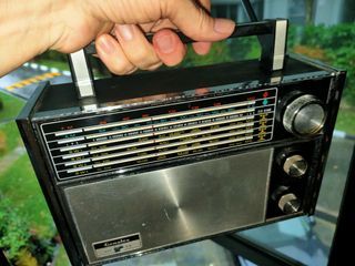 vintage radio fully serviced